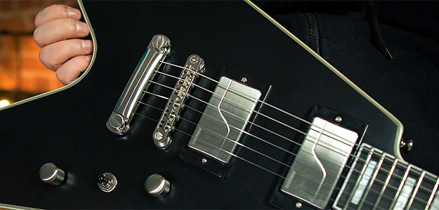 Gibson wygrywa z Dean Guitars w sądzie