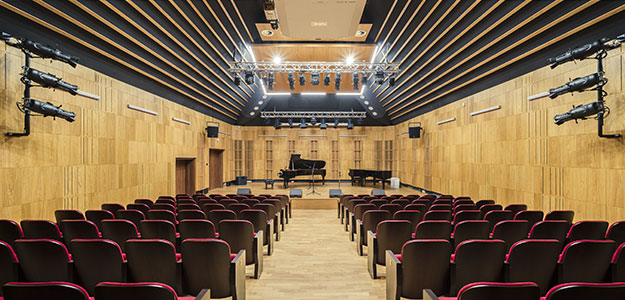Systemy L-Acoustics nagłośniły salę koncertową PSM w Zambrowie