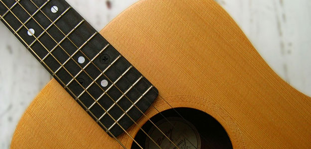 PORADNIK: Gitara akustyczna - Na co zwrócić uwagę?