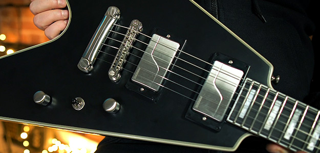 Test: Epiphone Prophecy Flying V Black Aged Gloss