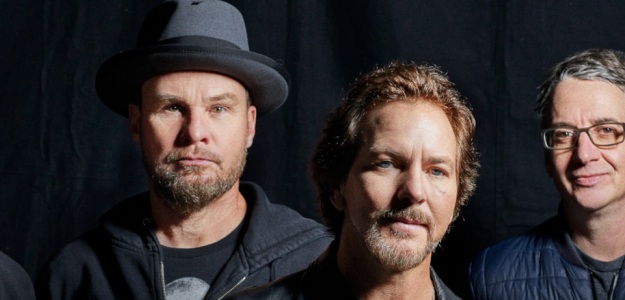 Pearl Jam z klipem do &quot;Retrograde&quot;
