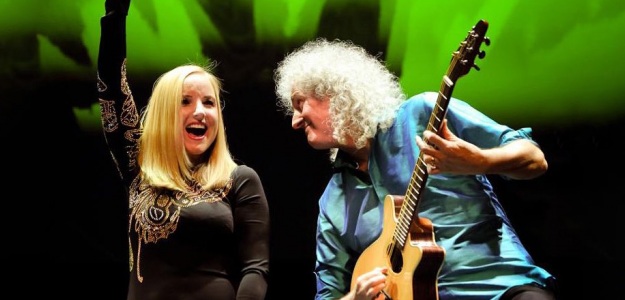 Brian May w wersji akustycznej - zabrzmij jak legenda!