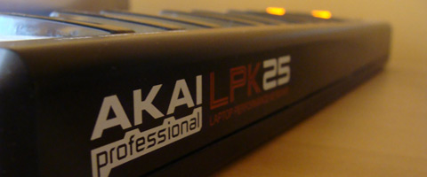 Małe, poręczne, skuteczne - TEST Akai LPK25 i LPD8