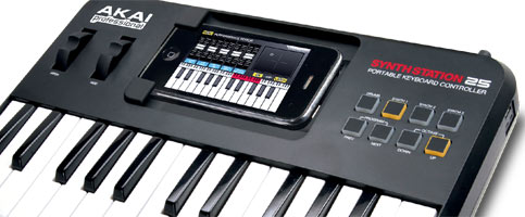 Akai SynthStation25 - kontroler midi dla iPhone'a
