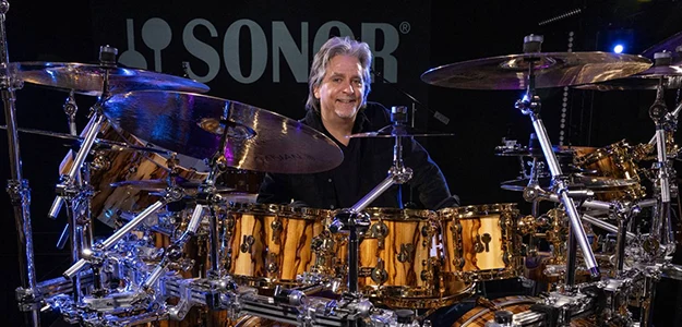 Todd Sucherman dołącza do firmy Sonor Drums