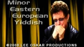 Lee Oskar Demonstrates - The Harmonic Minor Harmonica