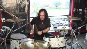 Vinny Appice test drives a ddrum Reflex kit