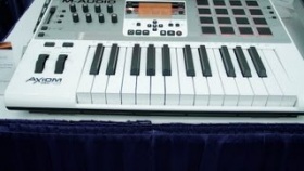 NAMM 2013: M-Audio Axiom Air 25 | UniqueSquared.com