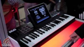 Akai Synthstation 49 iPad Keyboard FIRST LOOK | NAMM 2011 | ProAudioStar.com